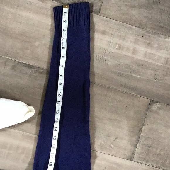 Navy blue sweater by Carolyn Taylor - Picture 2 of 5